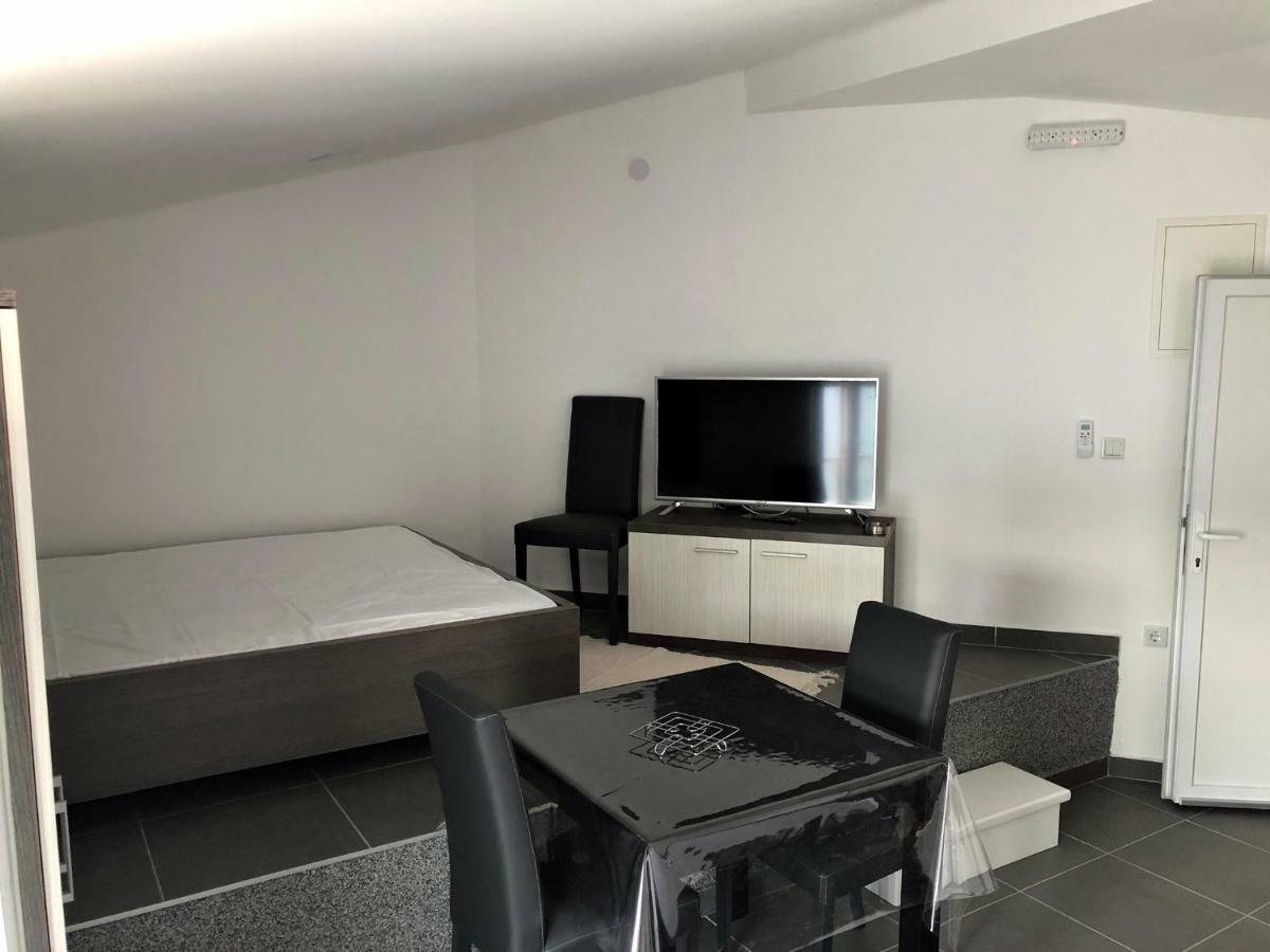 Apartments Lukrecia Neum Luaran gambar